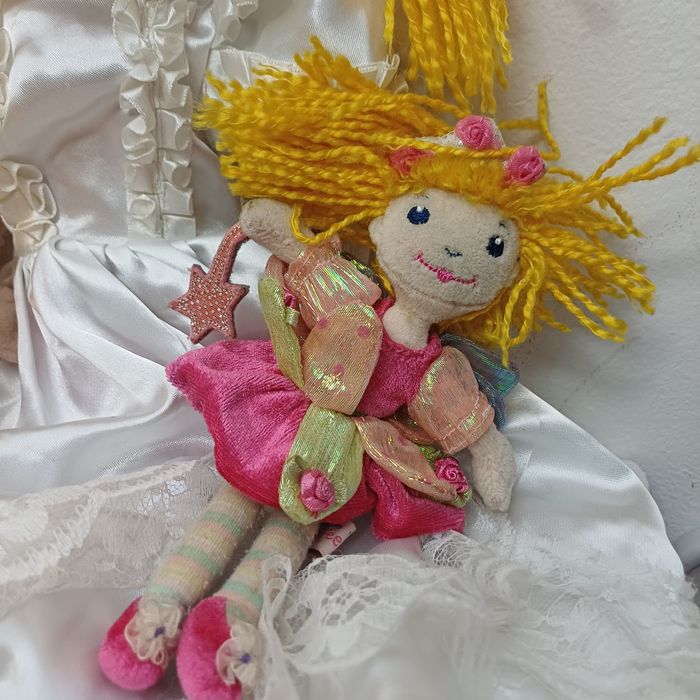 Papusi set 2+1 gratis printesa Germania