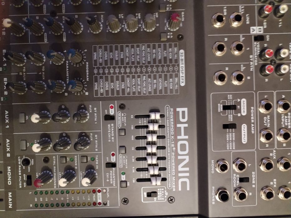 Vând mixer Phonic Powerpod K12