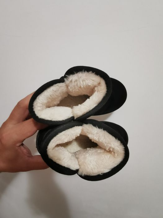 Ghete  tip   Ugg nr 29