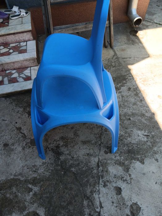 masuta plastic si scaunel