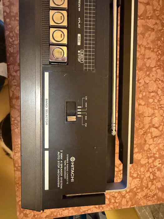 Radiocasetofon Hitachi TRK 7150E