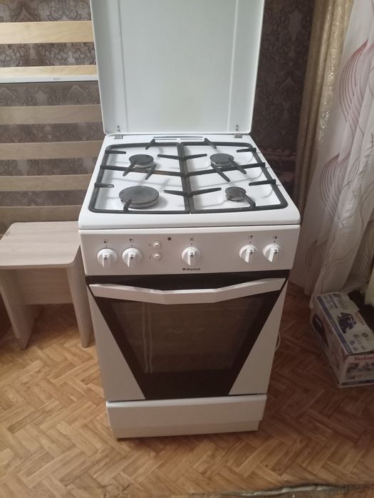 Продам Газ плиту  Hansa, производство Польша.