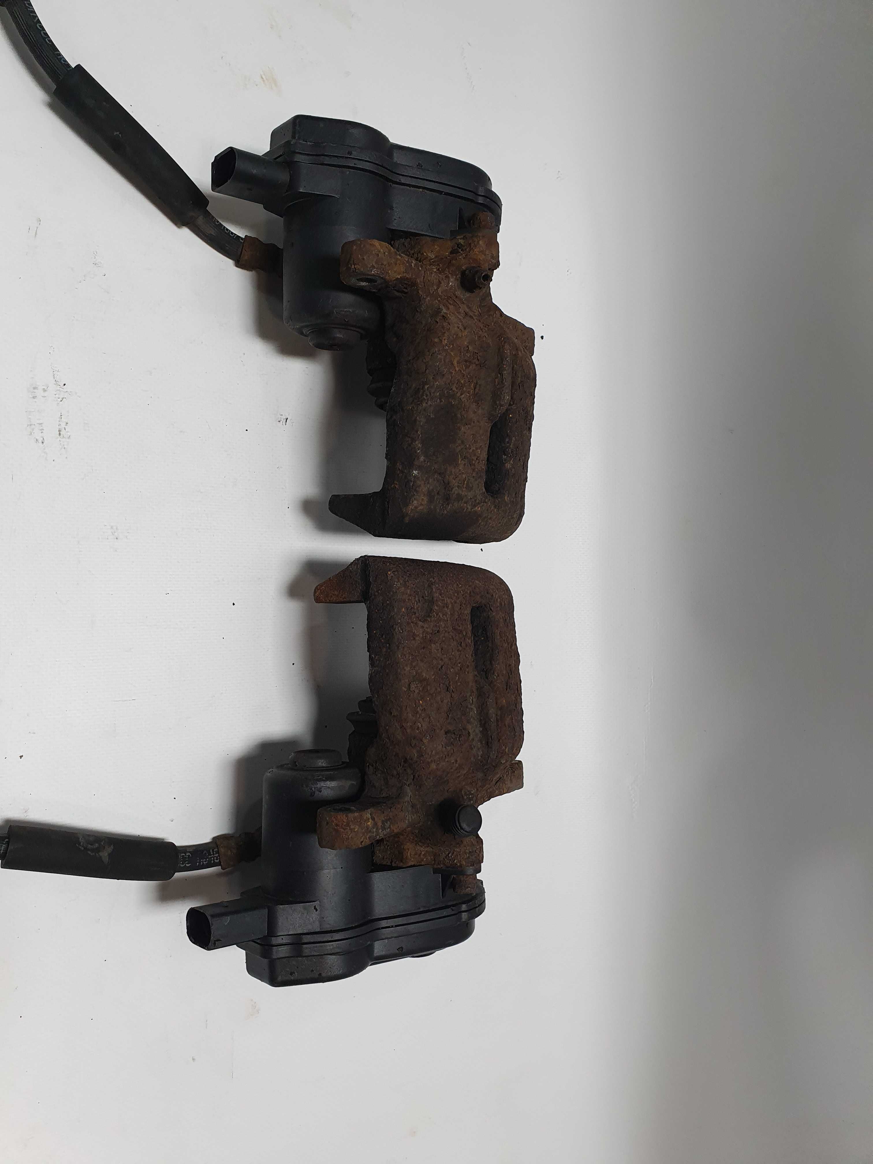 Etrier cu motoras spate AUDI A4 IV Avant (8K5, B8) [ 2007 - 2015 ] TDI