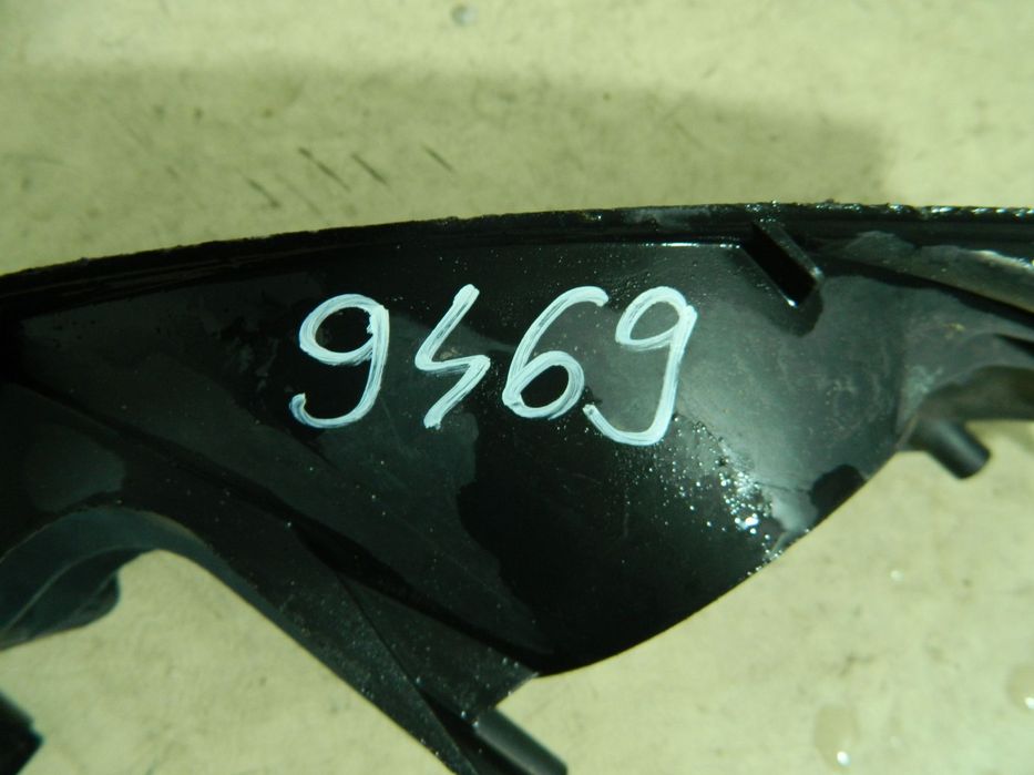 Grila proiector partea dreapta, Toyota Auris, 2007, 2008, 2009, 2010, , 81481-02050