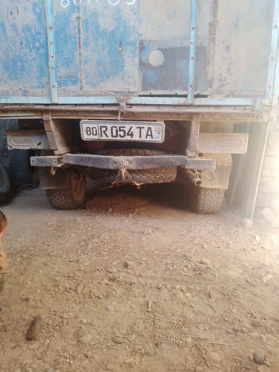 uaz avtomobili sotiladi