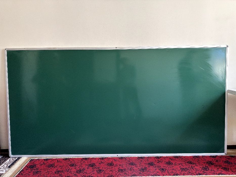 Maktab doskasi srochna sotiladi