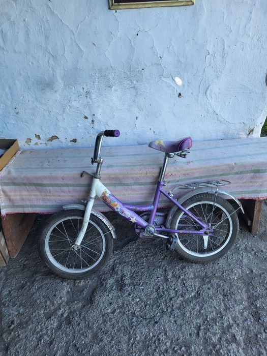 Продам велосипед и ходунки в хорошем состоянии