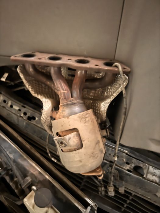 Выпускной коллектор KIA Ceed