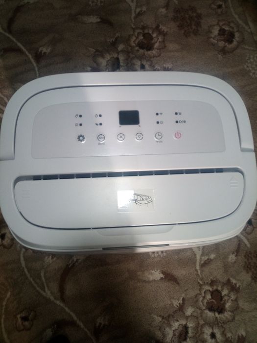 Dezumidificator și purificator de aer se vinde urgent preț negociabil