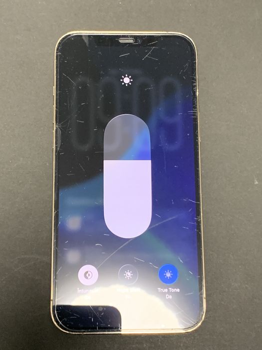 Iphone 12 pro max gold