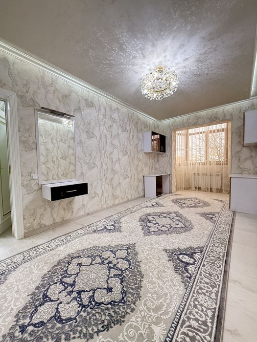 Срочно сотилади 4-хона 2-этаж 9-этажли домда лифт тараф. Согдиана