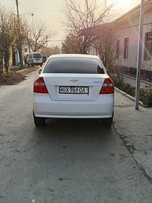 Neksiya 3 avtomashinasi