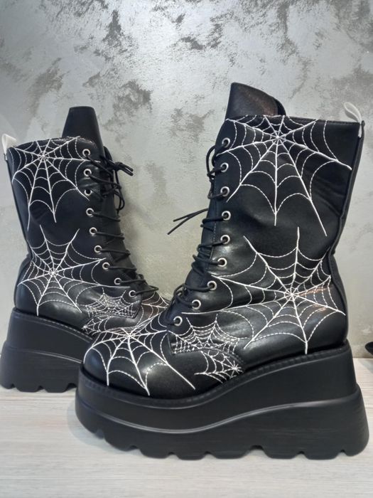 Дамски ботуши -номер 40