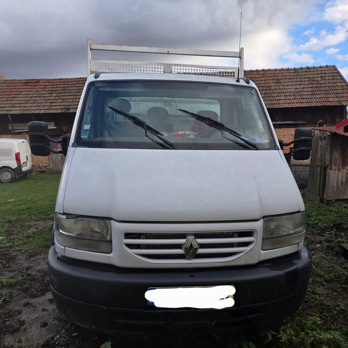 Vând Renault mascott