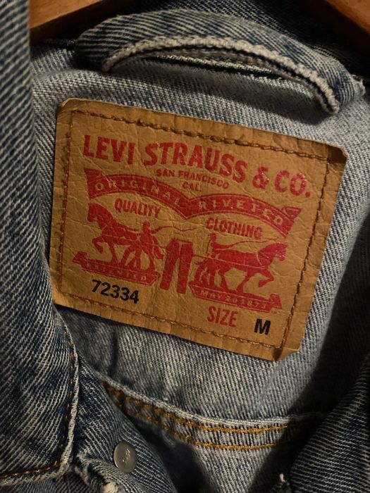 Geaca de blugi levis