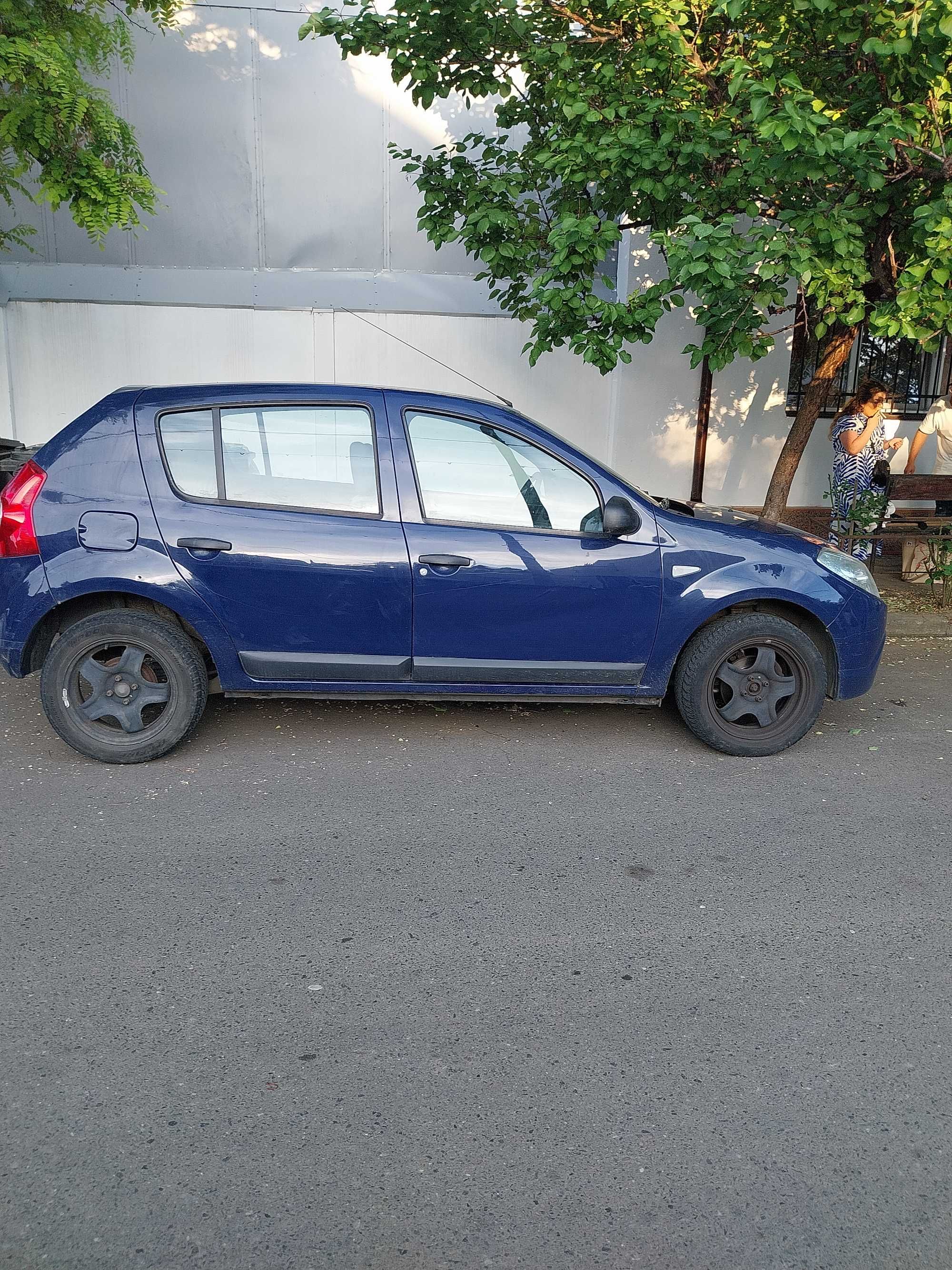 Se vinde Dacia sandero