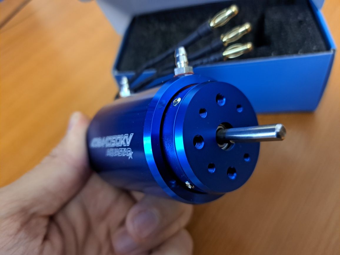 Motor brushless  navomodel Aquastar