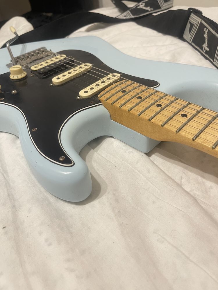Fender Stratocaster HSS 75th Anniversary Floating Tremolo