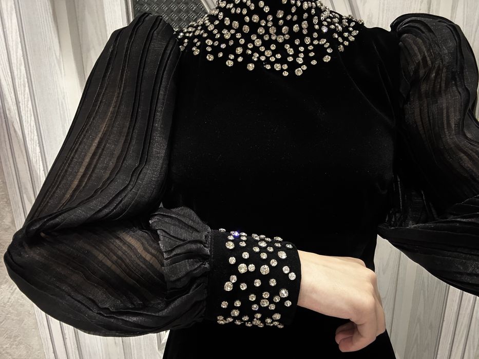 Продаётся вечернее платье