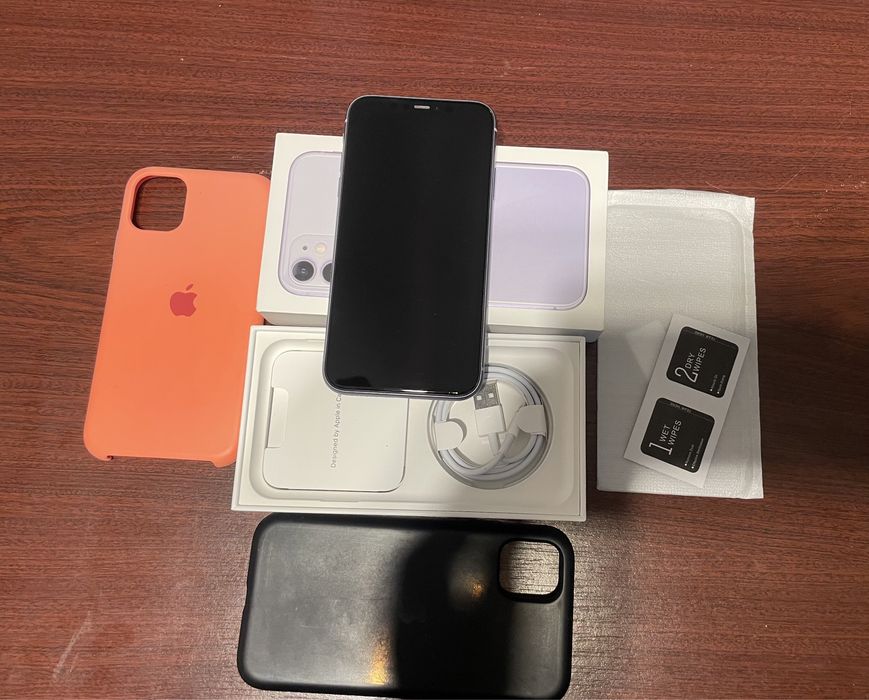 Iphone 11 64 gb purple лилав перфектен