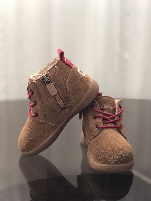 Ghete UGG Kristjan Chukka 22