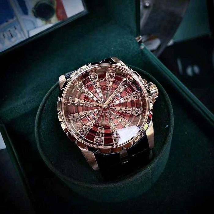 Aвтоматичен мъжки часовник Roger Dubuis KNIGHTS OF THE ROUND TABLE