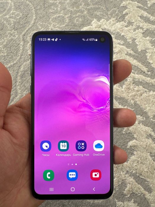 Samsung S10e 6/128гб