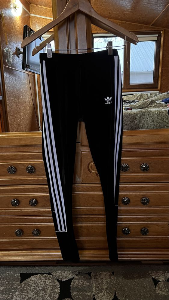 Pantaloni de trening / colanti Adidas din Catifea