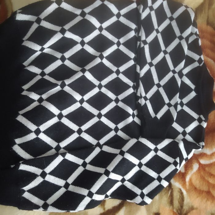 Продам новый свитер