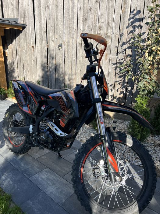 Motor Alfarad t7 250cc