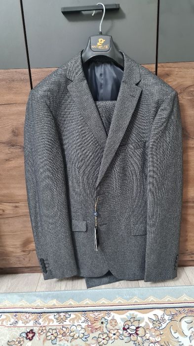 Жаңа Костюм двойка