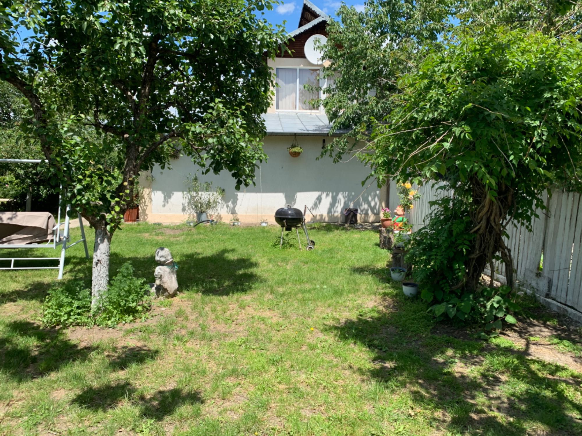 Casa la 8 km de Slatina