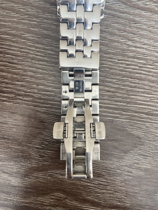 Часы Tissot в отличном состоянии