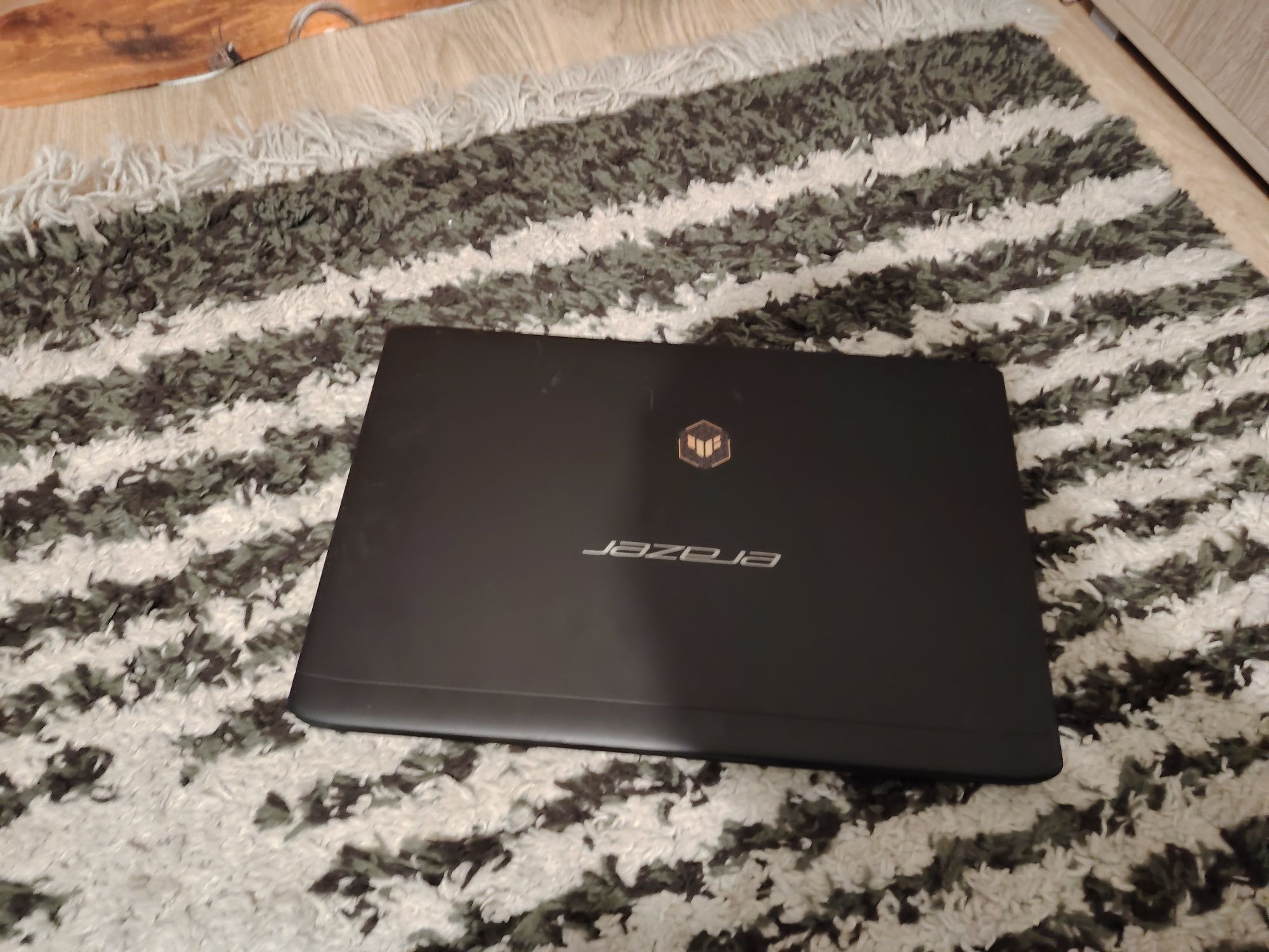 Laptop gaming Erazer