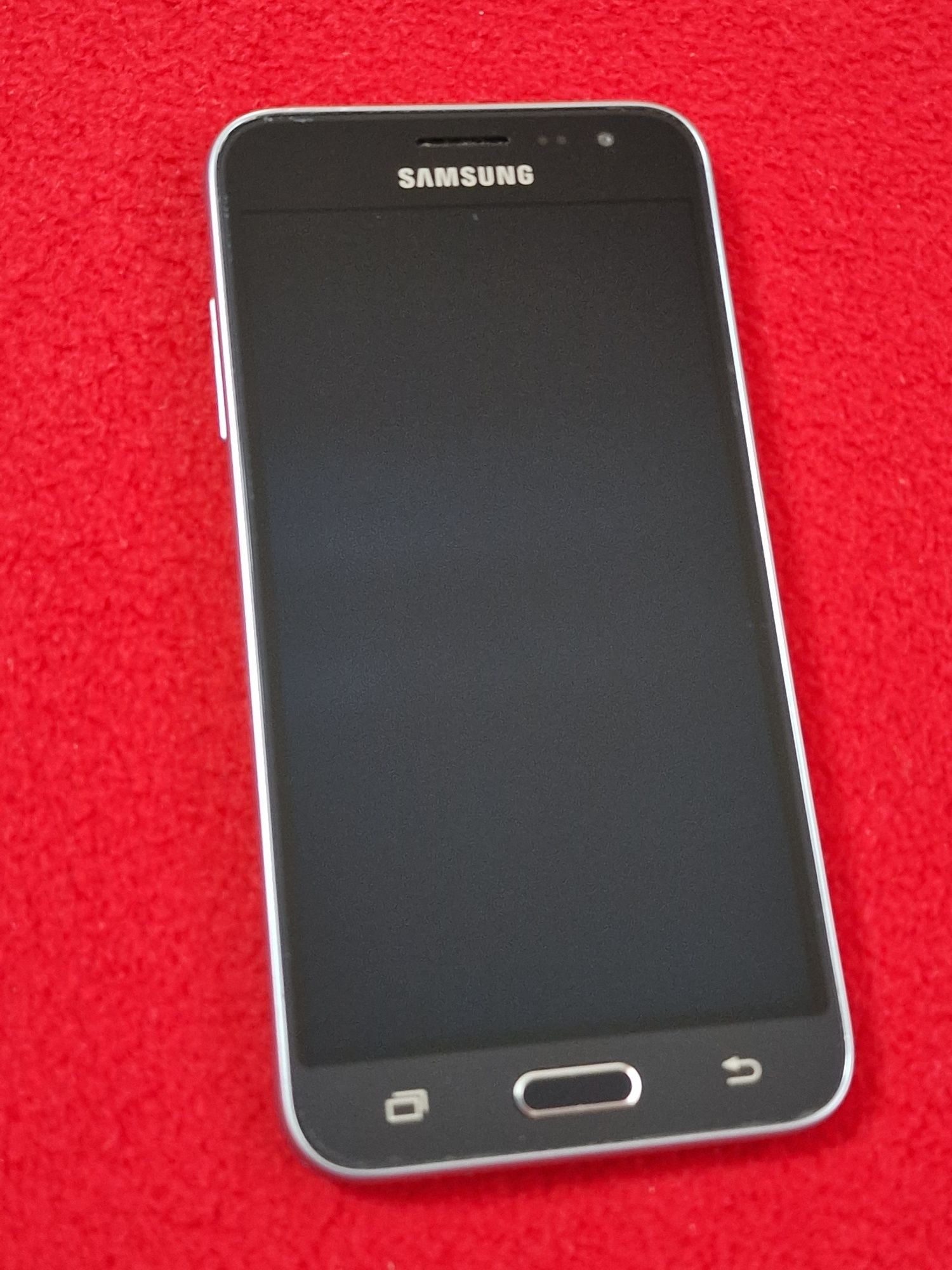 Samsung Galaxy J3 Model 2016, Impecabil, Liber de rețea, Pret fix 220.