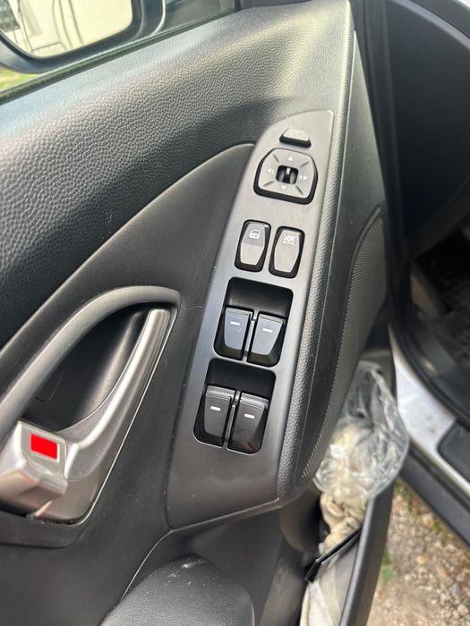 Vând Hyundai ix35