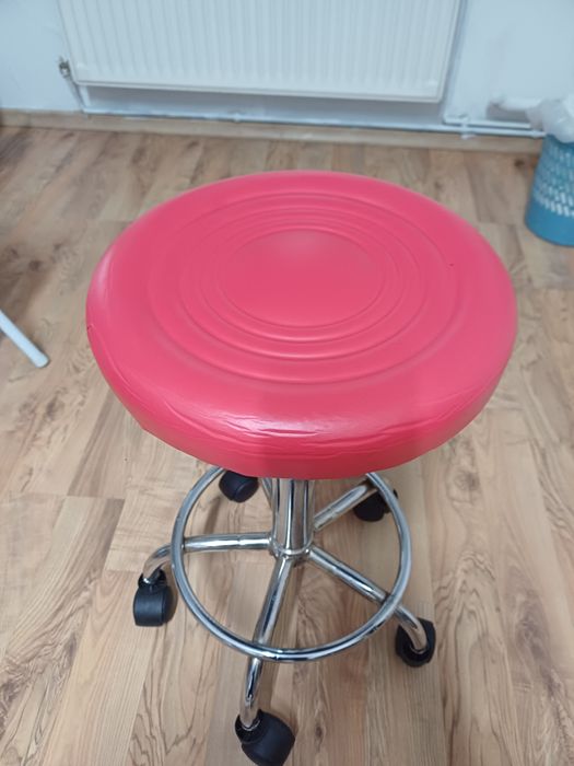 Scaun rotativ hidraulic salon