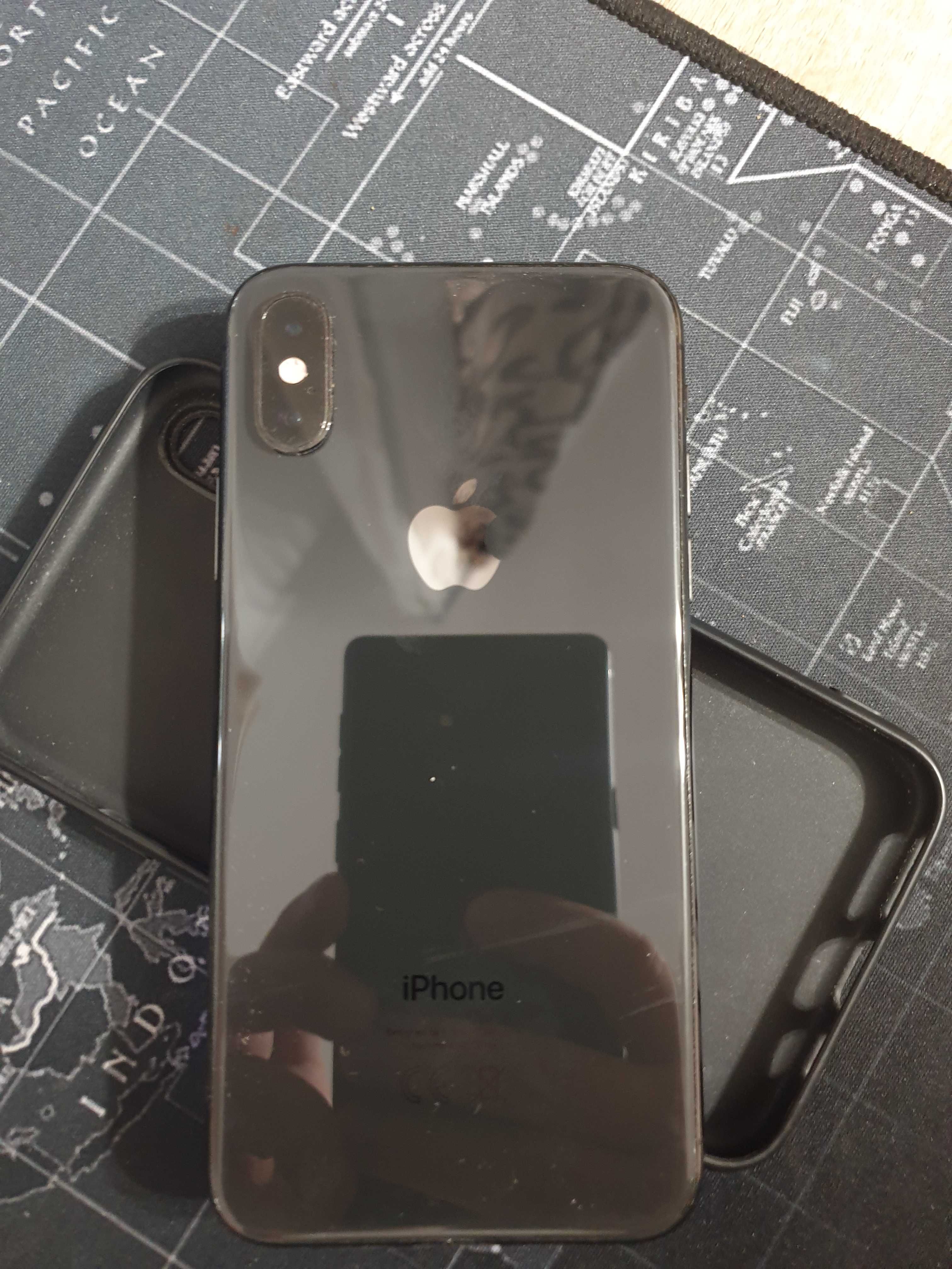 Vand telefon iPhone XS