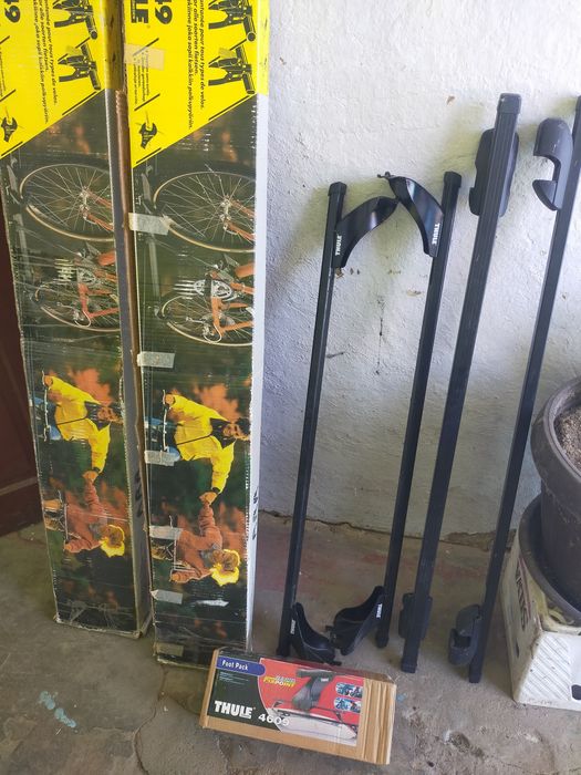 Vând bare portbagaj Thule