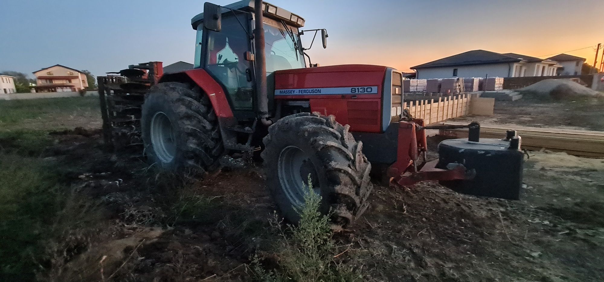 Massey-Ferguson 8130