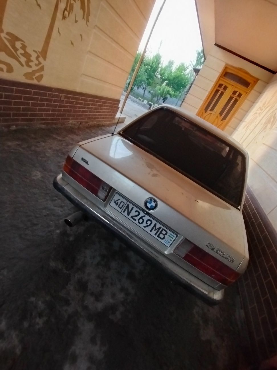 Bmw E30 sedan 1985
