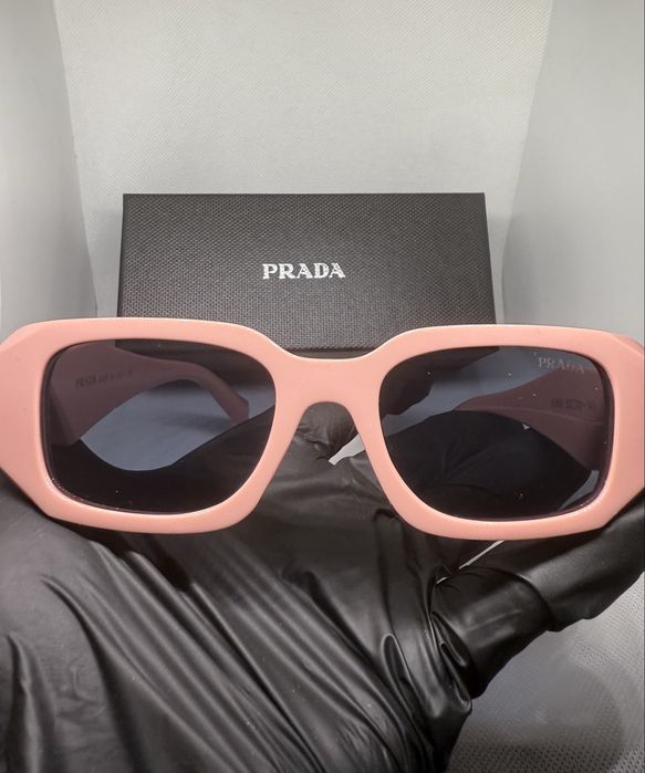 Ochelari de soare Prada Runaway Pink