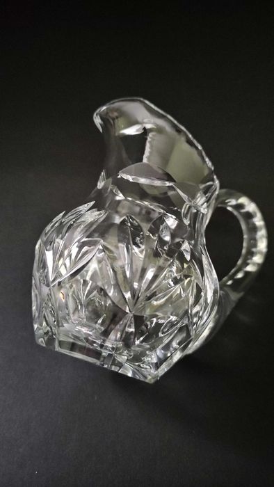 Масивна кристална каничка за мляко