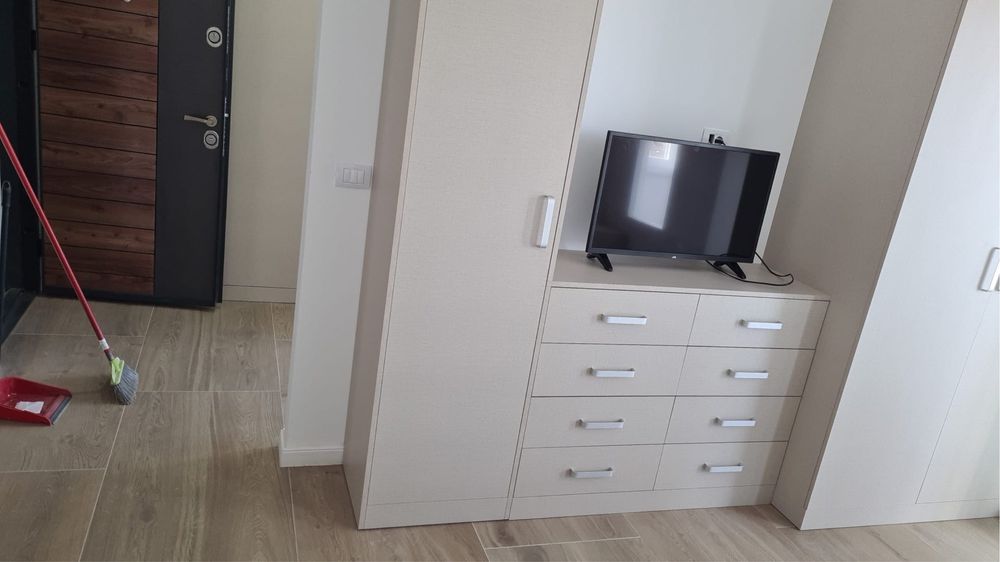 Inchiriez apartament si garsoniera