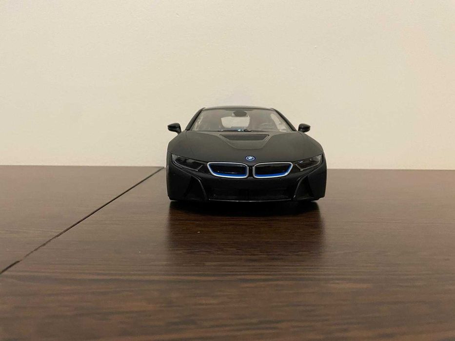Masinuta cu telecomanda Rastar BMW i8