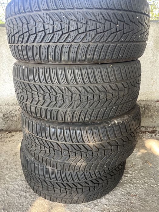 Зимни гуми 225/40/19