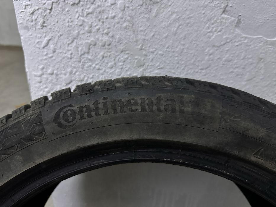 Продам шины continental 235/45/18