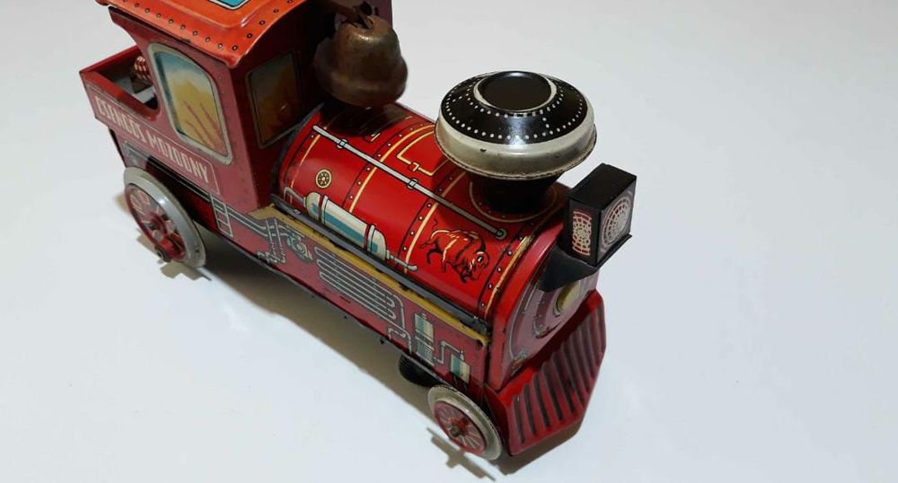 Jucarie veche tabla, tren , locomotiva Ungaria