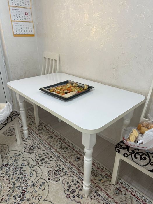 Продается стол !!