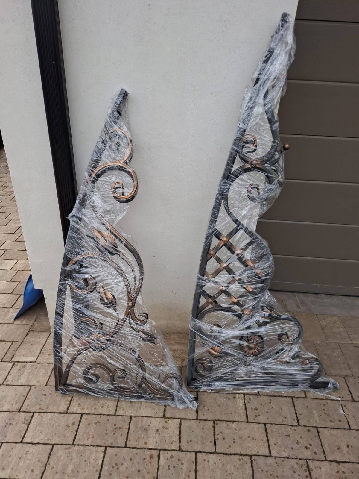 Picioare bănci fier forjat vopsit electrostatic, mese ,pergole